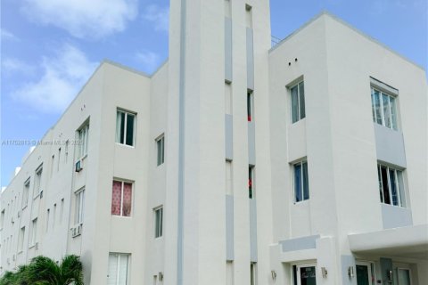 Copropriété à vendre à Miami Beach, Floride: 22.3 m2 № 1859998 - photo 1