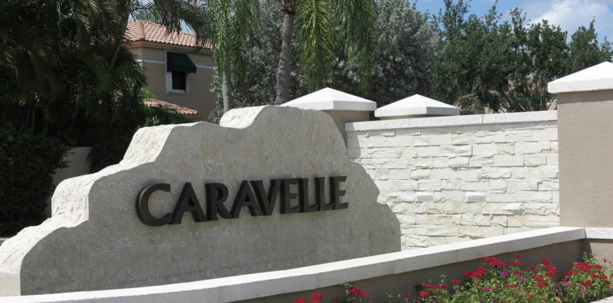 Townhouse in Boca Raton, Florida 3 bedrooms, 249.54 sq.m. № 1210379