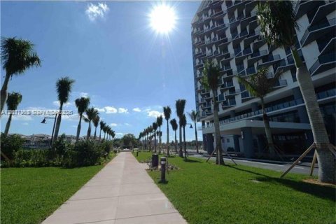Copropriété à louer à Doral, Floride: 2 chambres, 102.47 m2 № 2362125 - photo 15
