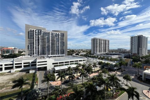 Copropriété à louer à Doral, Floride: 2 chambres, 102.47 m2 № 2362125 - photo 3
