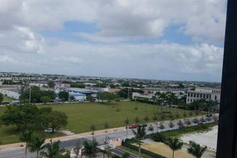 Copropriété à louer à Doral, Floride: 2 chambres, 102.47 m2 № 2362125 - photo 18