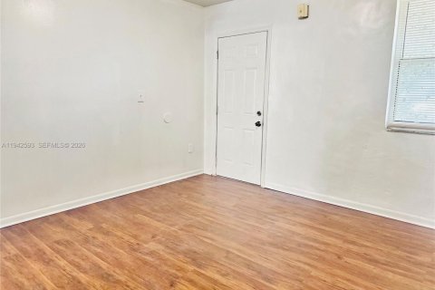 Appartement à louer à Miami, Floride: 2 chambres № 2000001 - photo 2