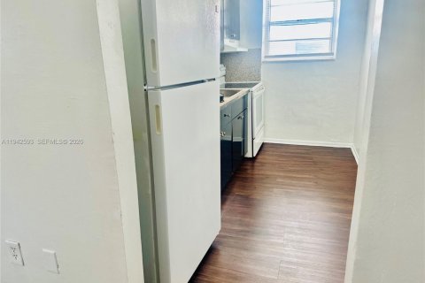 Appartement à louer à Miami, Floride: 2 chambres № 2000001 - photo 8