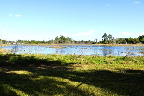 Villa ou maison à vendre à Deltona, Floride: 3 chambres, 132.48 m2 № 2092514 - photo 16