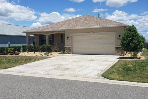 House in Ocala, Florida 2 bedrooms, 196.77 sq.m. № 2203011 - photo 2
