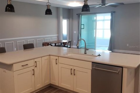 House in Ocala, Florida 2 bedrooms, 196.77 sq.m. № 2203011 - photo 6