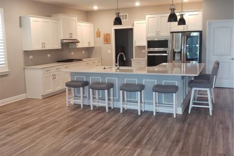 House in Ocala, Florida 2 bedrooms, 196.77 sq.m. № 2203011 - photo 4