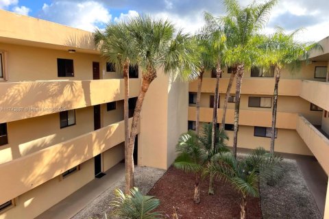 Купить кондоминиум в Майами, Флорида 3 спальни, 120.77м2, № 1958151 - фото 26