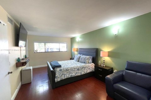 Купить кондоминиум в Майами, Флорида 3 спальни, 120.77м2, № 1958151 - фото 19