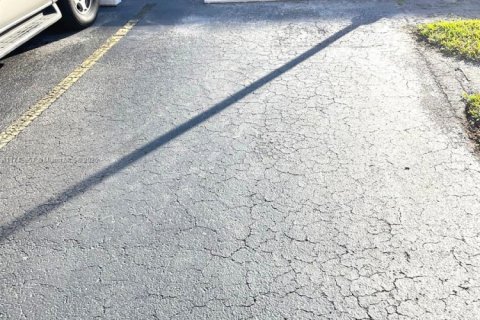 Купить кондоминиум в Майами, Флорида 3 спальни, 120.77м2, № 1958151 - фото 28