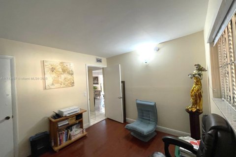 Купить кондоминиум в Майами, Флорида 3 спальни, 120.77м2, № 1958151 - фото 15