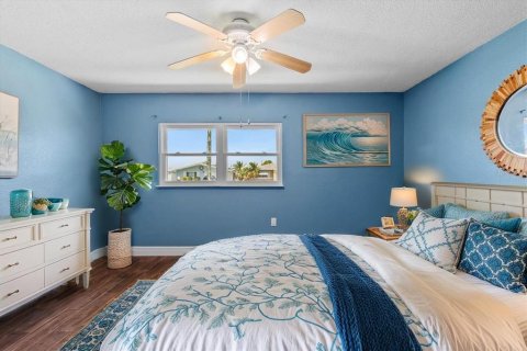 House in New Port Richey, Florida 3 bedrooms, 116.69 sq.m. № 1759877 - photo 18