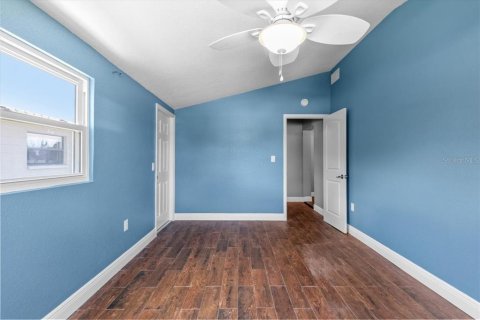 House in New Port Richey, Florida 3 bedrooms, 116.69 sq.m. № 1759877 - photo 17