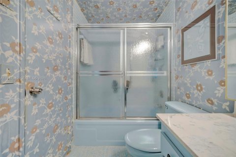 Condominio en venta en Hollywood, Florida, 1 dormitorio, 78.41 m2 № 2003961 - foto 19