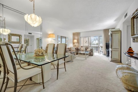 Condominio en venta en Hollywood, Florida, 1 dormitorio, 78.41 m2 № 2003961 - foto 2