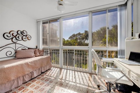 Condominio en venta en Hollywood, Florida, 1 dormitorio, 78.41 m2 № 2003961 - foto 5