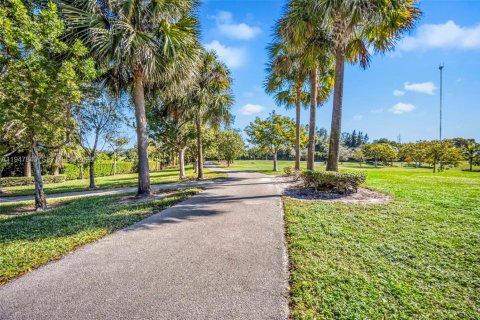 Condominio en venta en Hollywood, Florida, 1 dormitorio, 78.41 m2 № 2003961 - foto 28