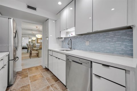 Condominio en venta en Hollywood, Florida, 1 dormitorio, 78.41 m2 № 2003961 - foto 7