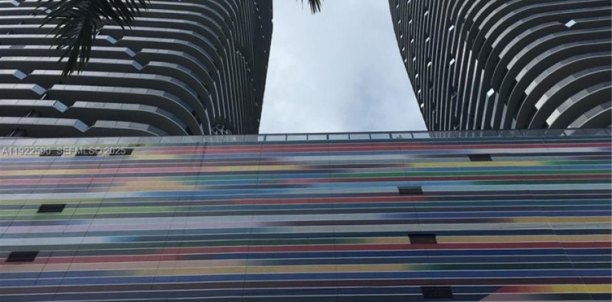 Condo à Miami, Floride, 1 chambre  № 1976688