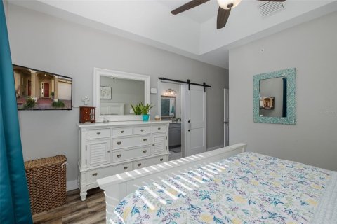 Townhouse in Tarpon Springs, Florida 3 bedrooms, 169.83 sq.m. № 1820898 - photo 25
