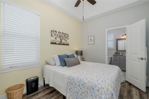 Townhouse in Tarpon Springs, Florida 3 bedrooms, 169.83 sq.m. № 1820898 - photo 29