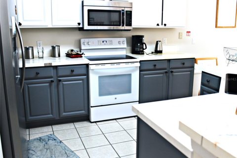 House in Kissimmee, Florida 4 bedrooms, 167.04 sq.m. № 2428868 - photo 6