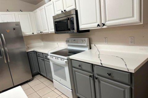 House in Kissimmee, Florida 4 bedrooms, 167.04 sq.m. № 2428868 - photo 5