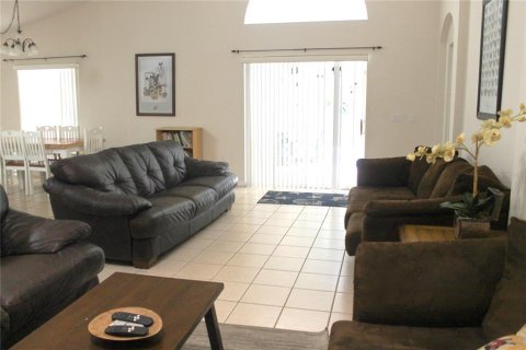 House in Kissimmee, Florida 4 bedrooms, 167.04 sq.m. № 2428868 - photo 28