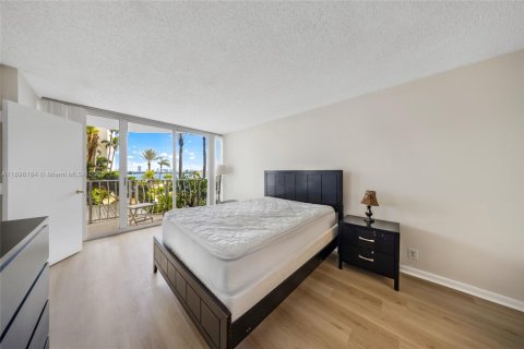 Copropriété à vendre à North Bay Village, Floride: 2 chambres, 95.69 m2 № 1950399 - photo 23