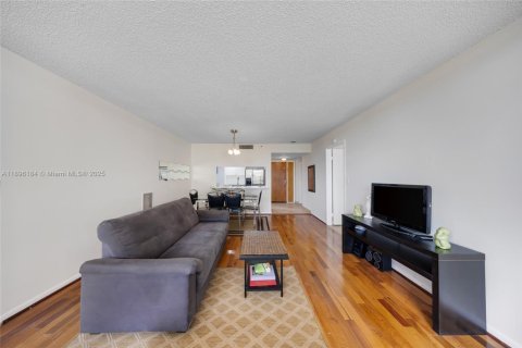 Copropriété à vendre à North Bay Village, Floride: 2 chambres, 95.69 m2 № 1950399 - photo 12