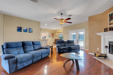 House in Lakeland, Florida 4 bedrooms, 216.83 sq.m. № 1865872 - photo 10