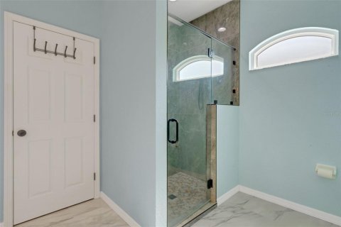 House in Lakeland, Florida 4 bedrooms, 216.83 sq.m. № 1865872 - photo 23