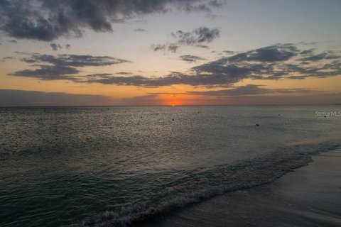 Condominio en alquiler en Saint Pete Beach, Florida, 2 dormitorios, 109.62 m2 № 1916432 - foto 22
