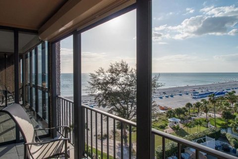 Condominio en alquiler en Saint Pete Beach, Florida, 2 dormitorios, 109.62 m2 № 1916432 - foto 4