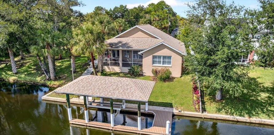 Villa ou maison à Palm Coast, Floride 3 chambres, 164.99 m2 № 2113923