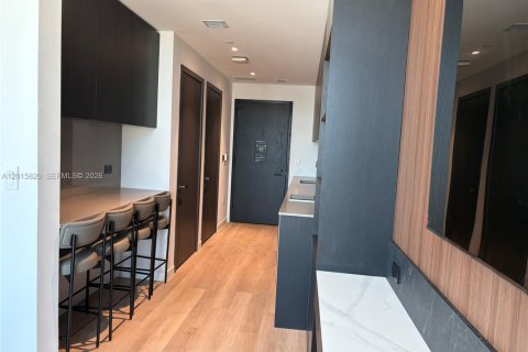 Condo in Miami, Florida № 2171518 - photo 4