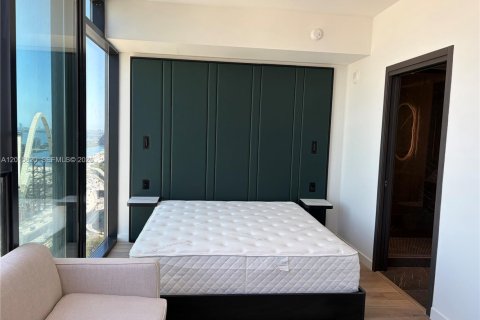 Condo in Miami, Florida № 2171518 - photo 14