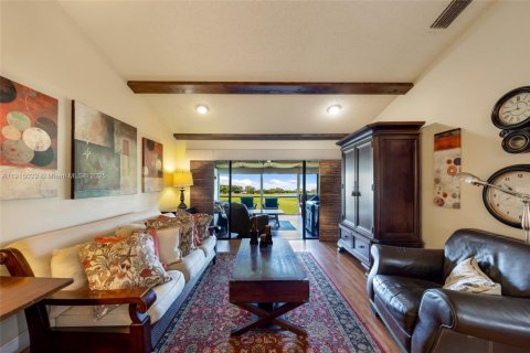 Villa ou maison à vendre à Weston, Floride: 3 chambres, 170.57 m2 № 1971532 - photo 1