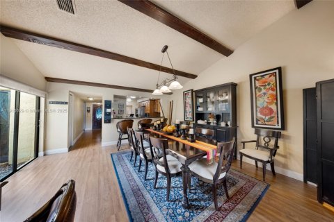 Villa ou maison à vendre à Weston, Floride: 3 chambres, 170.57 m2 № 1971532 - photo 5