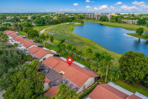 Villa ou maison à vendre à Weston, Floride: 3 chambres, 170.57 m2 № 1971532 - photo 21