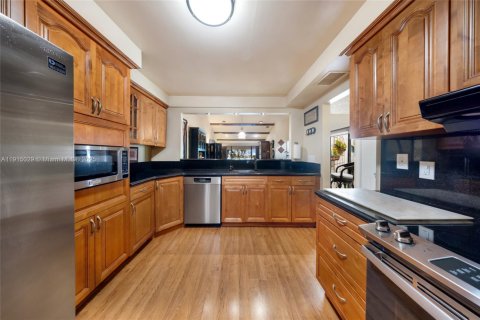 Villa ou maison à vendre à Weston, Floride: 3 chambres, 170.57 m2 № 1971532 - photo 9