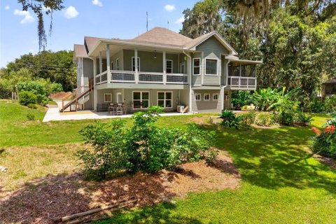House in Brooksville, Florida 4 bedrooms, 282.05 sq.m. № 2210015 - photo 9