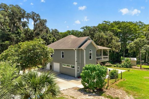 House in Brooksville, Florida 4 bedrooms, 282.05 sq.m. № 2210015 - photo 7