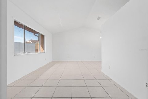 House in Kissimmee, Florida 3 bedrooms, 130.43 sq.m. № 1883039 - photo 21