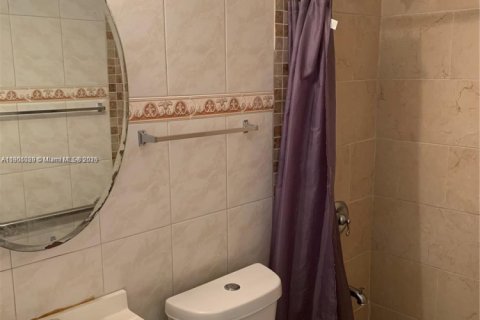 Снять в аренду виллу или дом в Майами, Флорида 3 спальни, 99.41м2, № 1956099 - фото 11