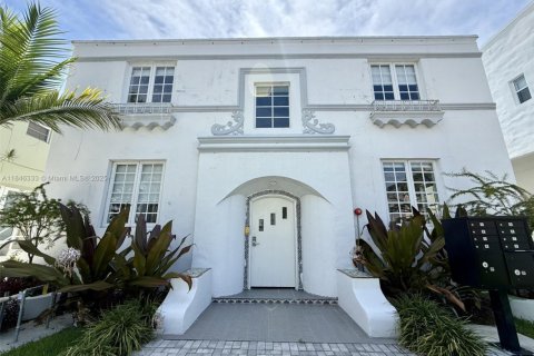 Apartment in Miami Beach, Florida 2 bedrooms, 77.67 sq.m. № 2013038 - photo 13