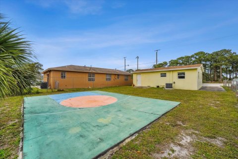 Casa en venta en Riviera Beach, Florida, 2 dormitorios, 71.35 m2 № 1043036 - foto 1
