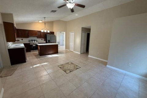 Villa ou maison à vendre à Spring Hill, Floride: 3 chambres, 154.78 m2 № 2106160 - photo 5
