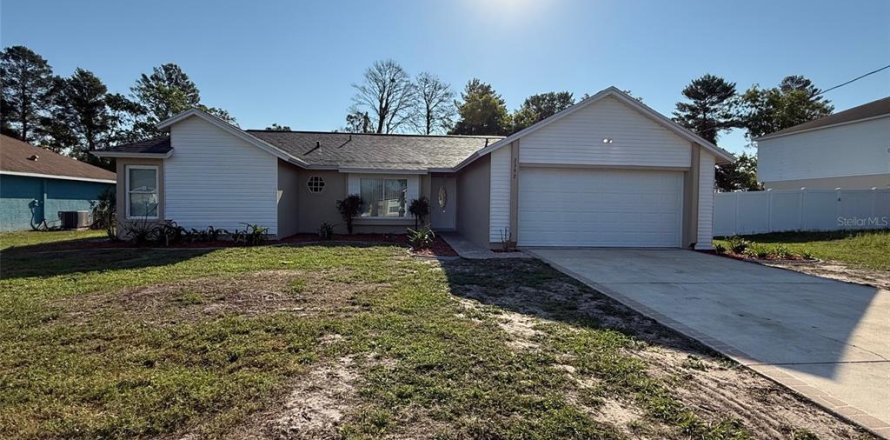 Villa ou maison à Spring Hill, Floride 3 chambres, 154.78 m2 № 2106160