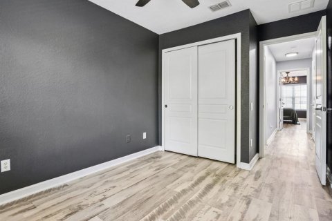Townhouse in Windermere, Florida 3 bedrooms, 152.73 sq.m. № 2198652 - photo 17